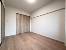 【神奈川県/横浜市戸塚区深谷町】市ドリームハイツ 四号棟 収納：約5.6帖