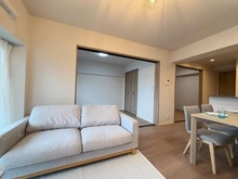 【神奈川県/横浜市戸塚区深谷町】市ドリームハイツ 四号棟 リビング・ダイニング：右　洋室