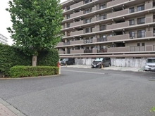 【神奈川県/横浜市戸塚区上矢部町】グランガーデン東戸塚 駐車場