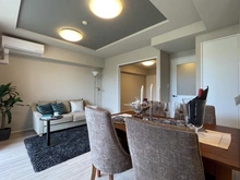 【神奈川県/横浜市戸塚区上倉田町】ライオンズガーデンシティ戸塚 リビング・ダイニング：中央　奥　洋室約5.5帖