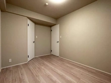 【神奈川県/横浜市戸塚区上倉田町】ライオンズガーデンシティ戸塚 洋室：約6.2帖