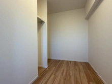 【神奈川県/横浜市戸塚区矢部町】戸塚西パーク・ホームズ壱番館  洋室：約4.2帖