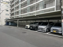 【神奈川県/横浜市戸塚区戸塚町】ブランズ戸塚 駐車場