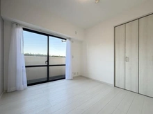 【神奈川県/横浜市戸塚区原宿】コスモ戸塚ルミネンス 洋室：約5.5帖