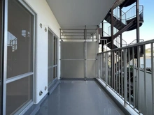 【神奈川県/横浜市戸塚区上矢部町】モアコート戸塚 バルコニー：洋室約7.9帖側