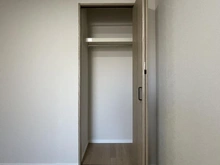 【神奈川県/横浜市戸塚区上矢部町】モアコート戸塚 収納：洋室約5.4帖