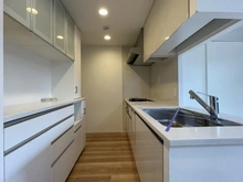 【神奈川県/横浜市戸塚区戸塚町】ザ・レジデンス戸塚 キッチン