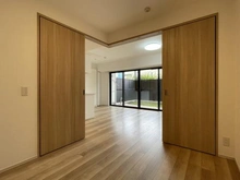 【神奈川県/横浜市戸塚区戸塚町】ザ・レジデンス戸塚 洋室