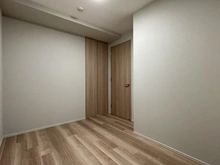 【神奈川県/横浜市戸塚区戸塚町】ザ・レジデンス戸塚 洋室