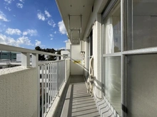 【神奈川県/横浜市戸塚区上矢部町】ベルメゾン東戸塚 バルコニー