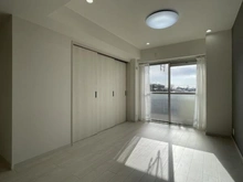 【神奈川県/横浜市戸塚区上矢部町】ベルメゾン東戸塚 LDK：左奥　洋室約6.0帖