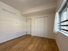 【神奈川県/横浜市戸塚区平戸】シャルム東戸塚 収納：洋室約6.4帖
