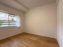 【神奈川県/横浜市戸塚区平戸】シャルム東戸塚 洋室：約5.3帖