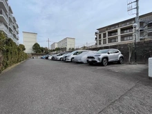 【神奈川県/横浜市港南区日野南】港南台パーク・ホームズ 駐車場