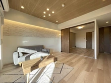 【神奈川県/横浜市栄区飯島町】ダイアパレスワンダースケープ  リビング：右奥：洋室