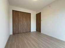 【神奈川県/横浜市戸塚区秋葉町】コスモ東戸塚リブレ 洋室：約6帖