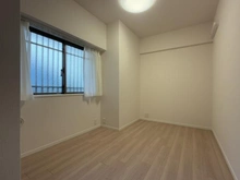 【神奈川県/横浜市戸塚区秋葉町】コスモ東戸塚リブレ 洋室：約5帖