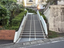 【神奈川県/横浜市戸塚区秋葉町】コスモ東戸塚リブレ アプローチ