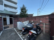 【神奈川県/横浜市戸塚区上矢部町】戸塚グリーンヒル C棟 バイク置き場
