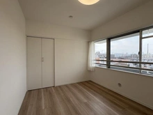 【神奈川県/横浜市戸塚区吉田町】戸塚サニーフラット 洋室：約5.5帖