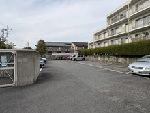 【神奈川県/横浜市戸塚区吉田町】戸塚サニーフラット 駐車場