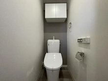 【神奈川県/横浜市戸塚区平戸町】東戸塚ヒミコマンション トイレ