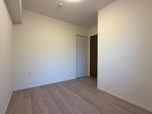 【神奈川県/横浜市保土ケ谷区権太坂】グレーシアテラス東戸塚 洋室：約5.5帖