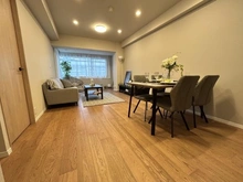 【神奈川県/横浜市戸塚区品濃町】ニューシティ東戸塚クレール丘の街 4号棟 リビング・ダイニング：※家具調度品等は販売価格に含まれません。