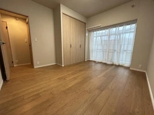 【神奈川県/横浜市戸塚区品濃町】ニューシティ東戸塚クレール丘の街 4号棟 洋室：大規模修繕中