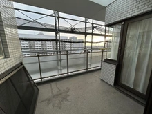 【神奈川県/横浜市戸塚区品濃町】ニューシティ東戸塚クレール丘の街 4号棟 バルコニー：大規模修繕中