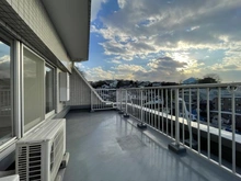 【神奈川県/横浜市保土ケ谷区西久保町】クリオ保土ヶ谷ライフテリア ルーフバルコニー