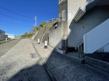 【神奈川県/横浜市保土ケ谷区西久保町】クリオ保土ヶ谷ライフテリア 前面道路