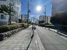 【神奈川県/横浜市泉区和泉町】グリーンハイムいずみ野B地区 23号棟 前面道路