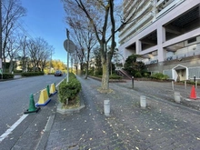 【神奈川県/横浜市戸塚区品濃町】ニューシティ東戸塚タワーズシティ1st 前面道路