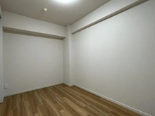 【神奈川県/横浜市戸塚区戸塚町】ベルシャトウ戸塚 壱番館 洋室：約6.0帖