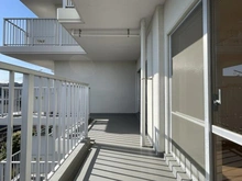 【神奈川県/横浜市戸塚区戸塚町】ベルシャトウ戸塚 壱番館 バルコニー