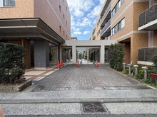 【神奈川県/横浜市港南区大久保】グレイスガーデン上大岡 アプローチ