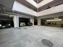 【神奈川県/横浜市泉区和泉町】ホーユウパレスひなた山 駐車場