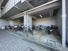 【神奈川県/横浜市泉区和泉町】ホーユウパレスひなた山 駐輪場