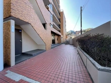 【神奈川県/横浜市保土ケ谷区保土ケ谷町】ライオンズマンション保土ヶ谷第2 アプローチ