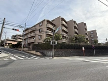 【神奈川県/横浜市戸塚区戸塚町】ライオンズステージ戸塚ルヴェールの丘 外観