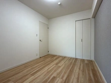 【神奈川県/横浜市戸塚区戸塚町】ライオンズステージ戸塚ルヴェールの丘 洋室：約5.6帖