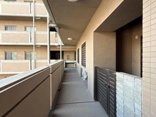 【神奈川県/横浜市戸塚区戸塚町】ライオンズステージ戸塚ルヴェールの丘 玄関