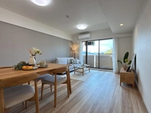 【神奈川県/横浜市戸塚区戸塚町】ライオンズステージ戸塚ルヴェールの丘 リビング・ダイニング