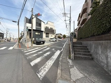 【神奈川県/横浜市戸塚区戸塚町】ライオンズステージ戸塚ルヴェールの丘 前面道路