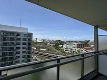 【神奈川県/横浜市戸塚区品濃町】ニューシティ東戸塚南の街 壱号館 眺望：南西側バルコニーから