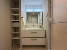 【神奈川県/横浜市泉区岡津町】グレーシアパーク山手台EAST 壱番館 洗面所