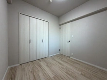 【神奈川県/横浜市泉区岡津町】グレーシアパーク山手台EAST 壱番館 洋室：約4.5帖