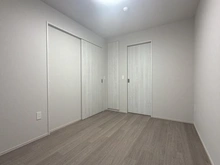 【神奈川県/横浜市戸塚区吉田町】ルネ横浜戸塚 サービスルーム（納戸）：約6.0帖