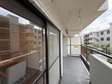 【神奈川県/横浜市戸塚区戸塚町】ヒルズ南戸塚プリメゾン 1号棟 バルコニー